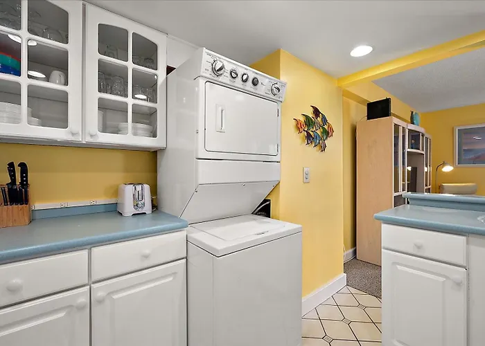 Ocean & Bay View 3 Bed In Capri With Indoor Pool! *