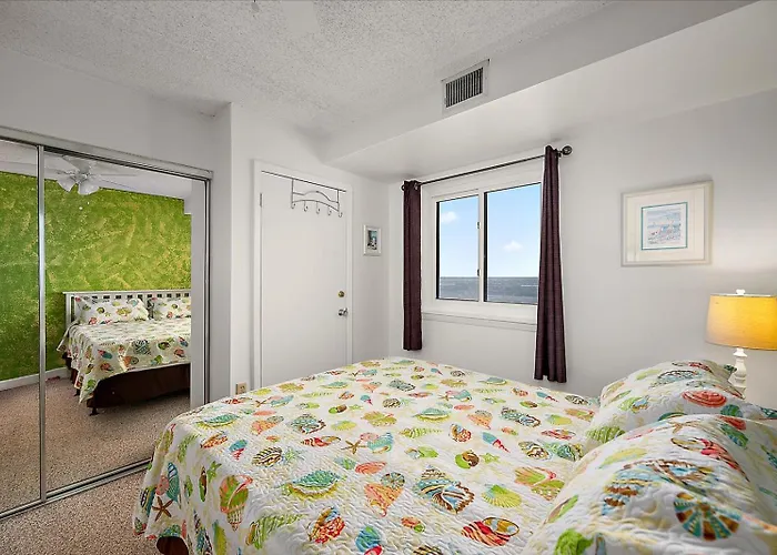 Ocean & Bay View 3 Bed In Capri With Indoor Pool! Ferienhaus