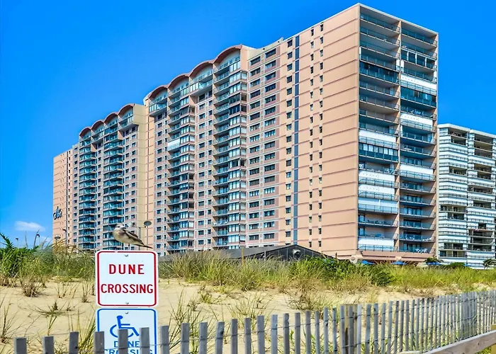 Ocean & Bay View 3 Bed In Capri With Indoor Pool! Ferienhaus